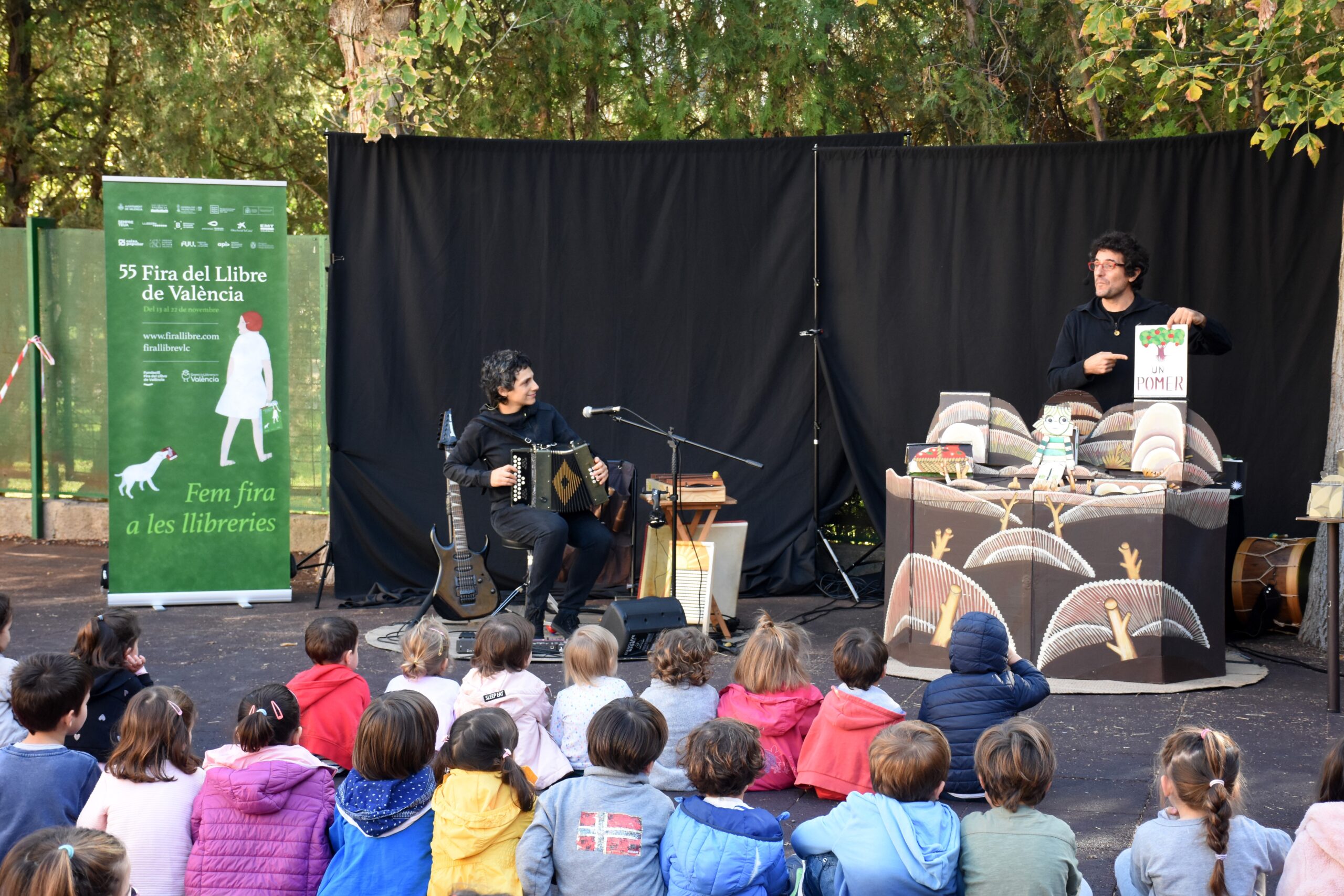 Una pometa i un pomer 19 nov